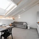 Dimora Tra Le Mura Apartment *