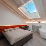 Dimora Tra Le Mura Apartment *
