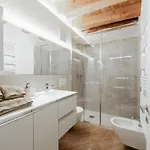 Dimora Tra Le Mura Apartment