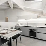 Dimora Tra Le Mura Apartment Trient