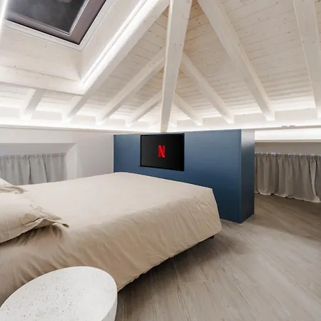 Dimora Tra Le Mura Apartment *