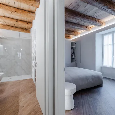 Dimora Tra Le Mura Apartment