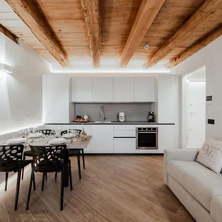 Dimora Tra Le Mura Apartament